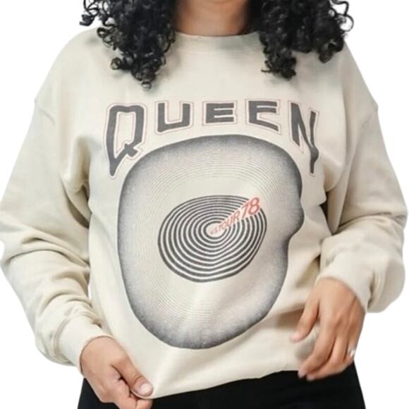 QUEEN 1978 Tour Oversized Distressed Crewneck Sweatshirt, Size 2XL - Picture 4 of 11